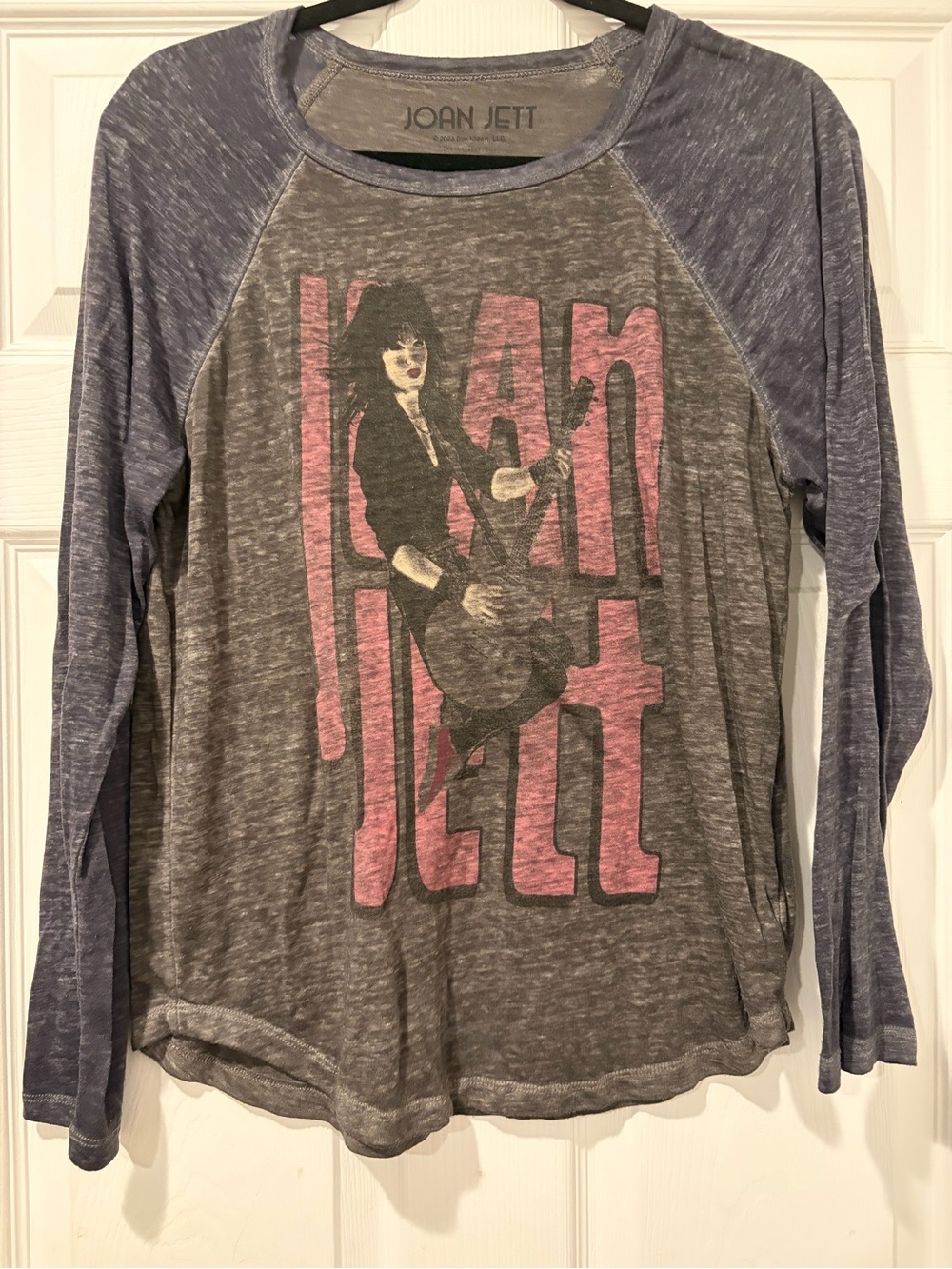 Women’s' Grey & Purple Long-Sleeve Raglan Graphic Tee